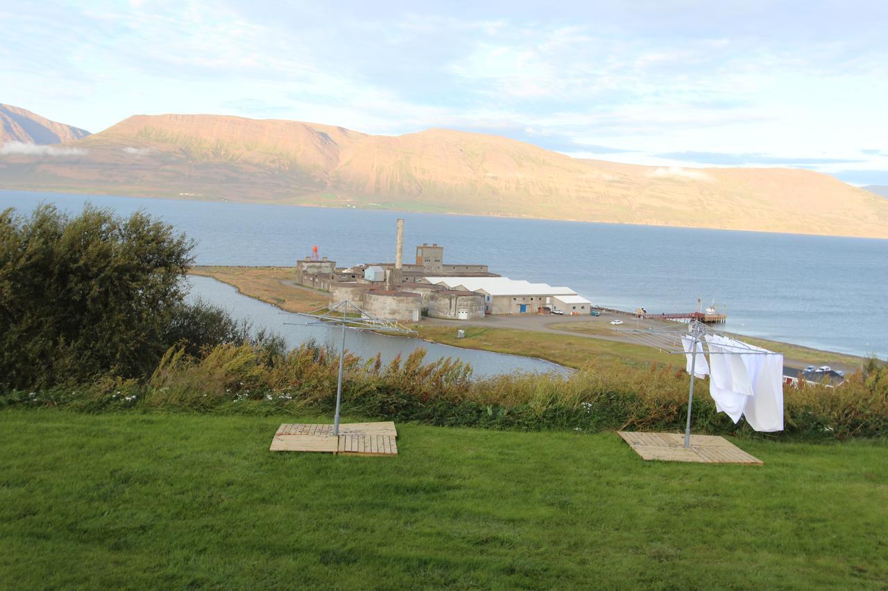 The Viking Country Club Guest House Hjalteyri Exterior photo